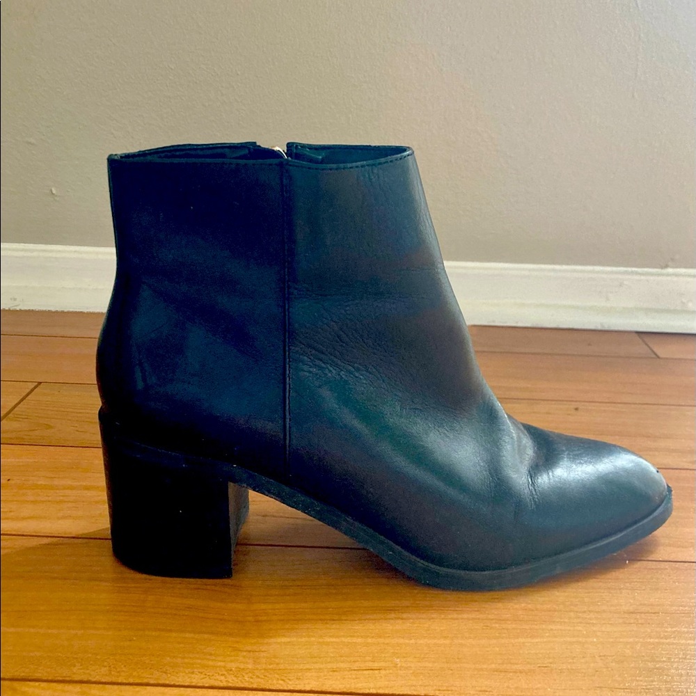 Vince Camuto Ankle Boots - Size 8